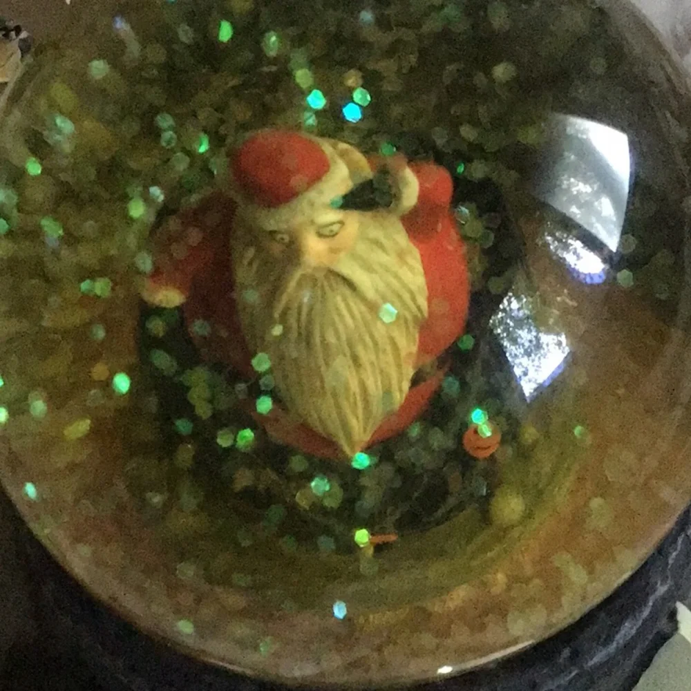 Vintage Tim Burton’s Nightmare Before Christmas Snowglobe. Lock, Shock & Barrel - Picture 7 of 11